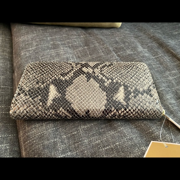 Michael Kors purse and matching wallet NWT - Picture 14 of 16